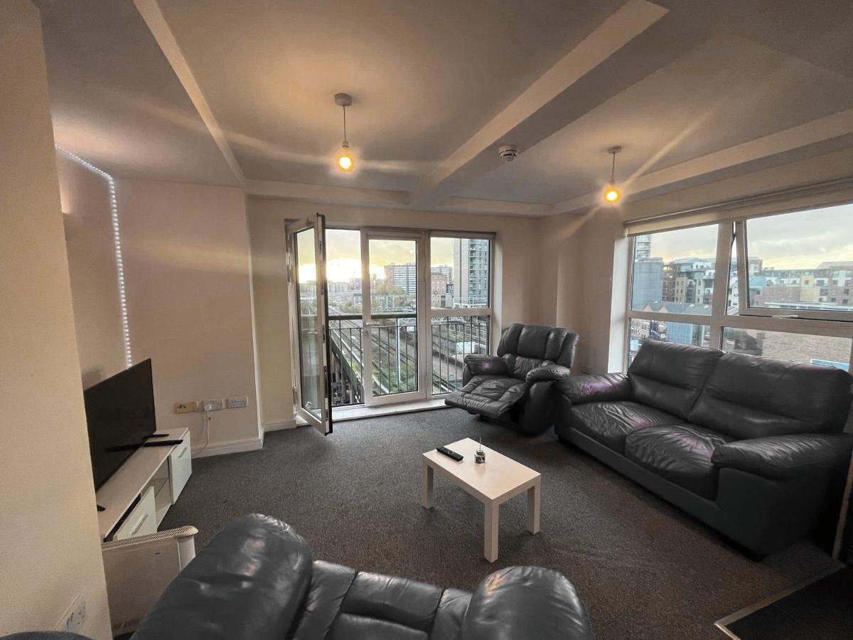 City View Spacious 2 Bed Apartment 2 Bathrooms Manchester Exterior photo