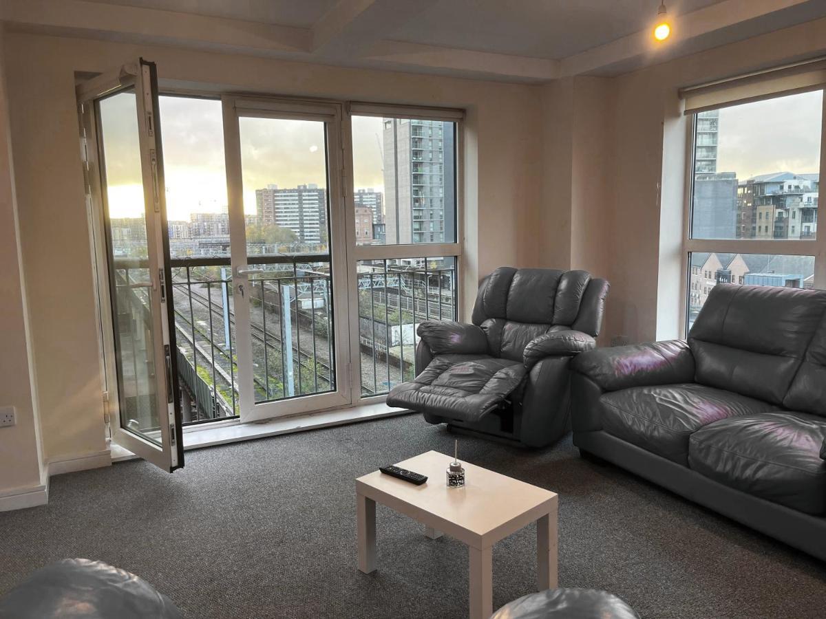 City View Spacious 2 Bed Apartment 2 Bathrooms Manchester Exterior photo